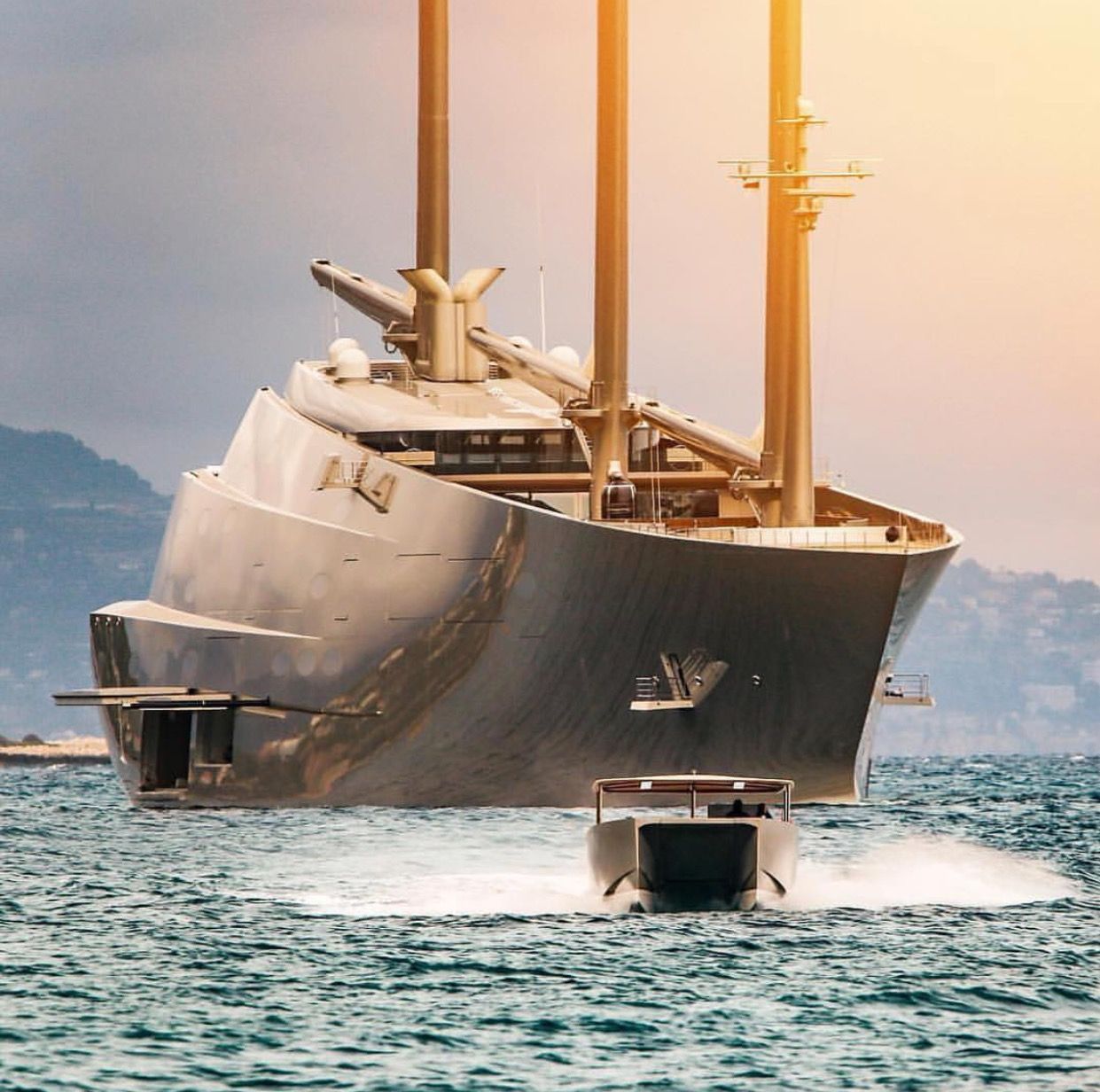 Lux Yachts 181