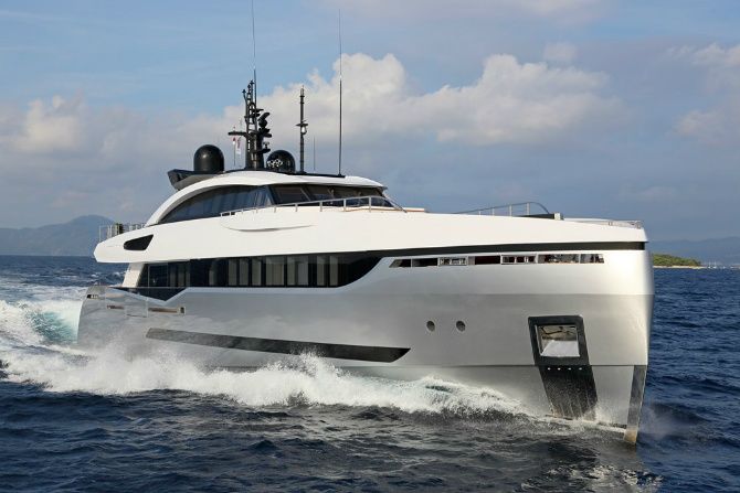Lux Yachts 229