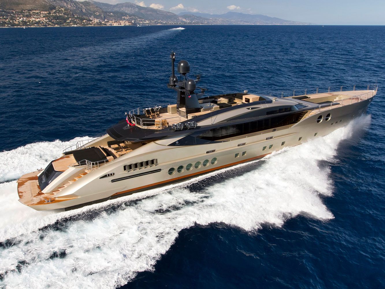 Lux Yachts 239