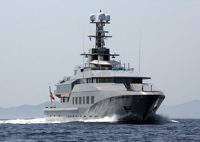 Lux Yachts 427