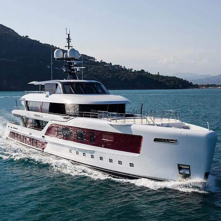 Lux Yachts 504