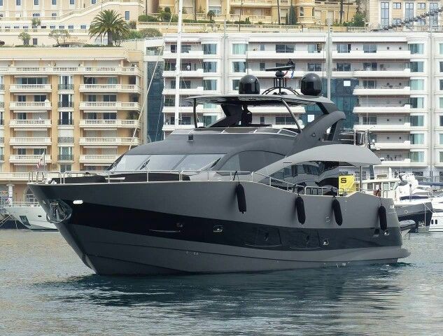 Lux Yachts 552