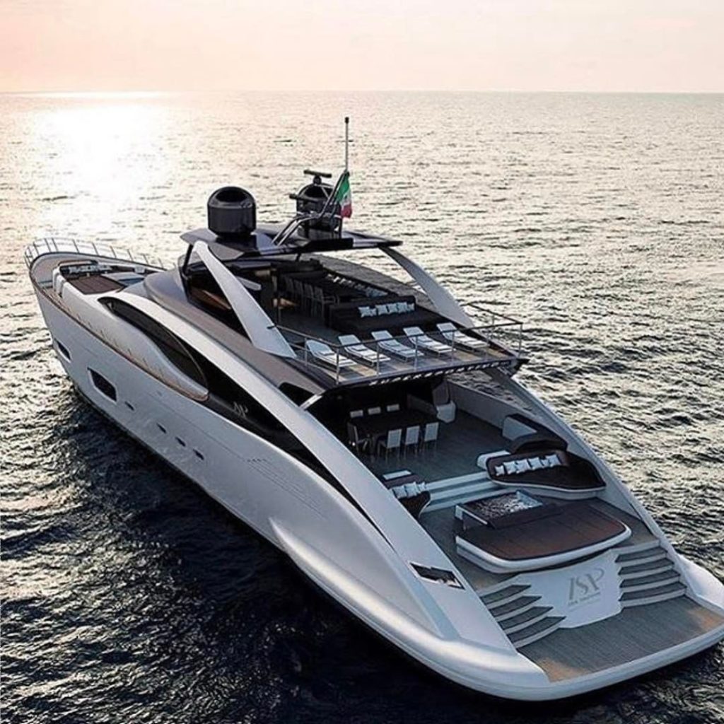 Lux Yachts 578