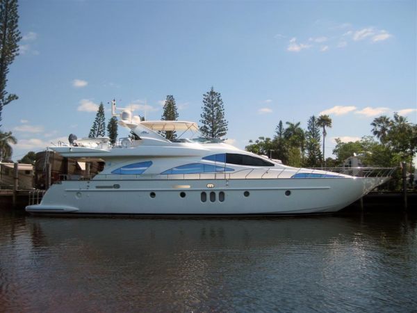 Lux Yachts 645
