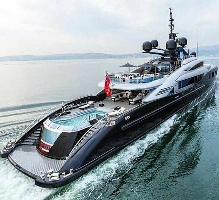 Lux Yachts 651