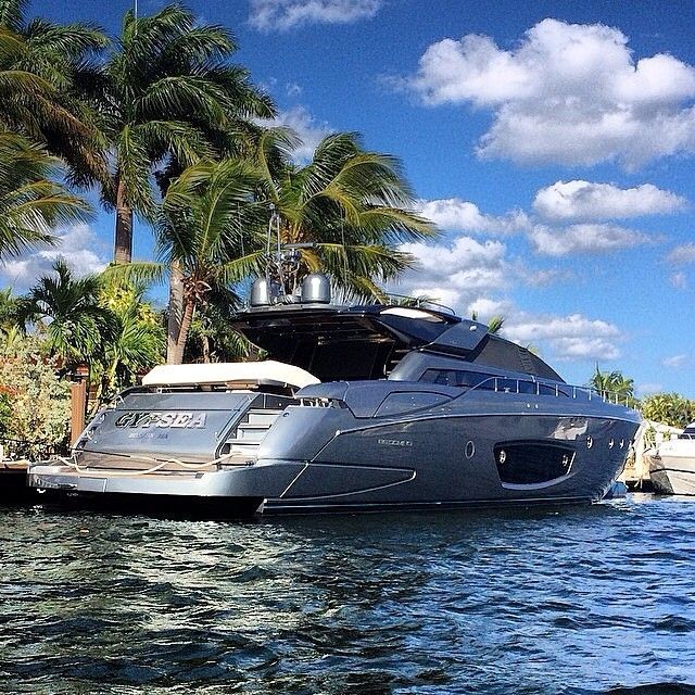 Lux Yachts 675