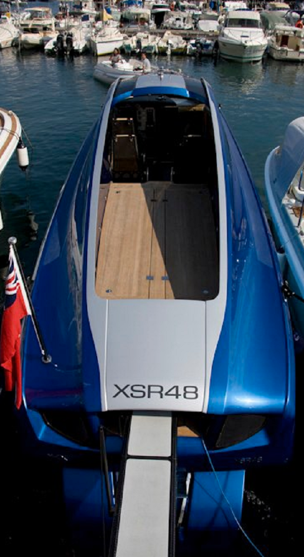 Lux Yachts 709