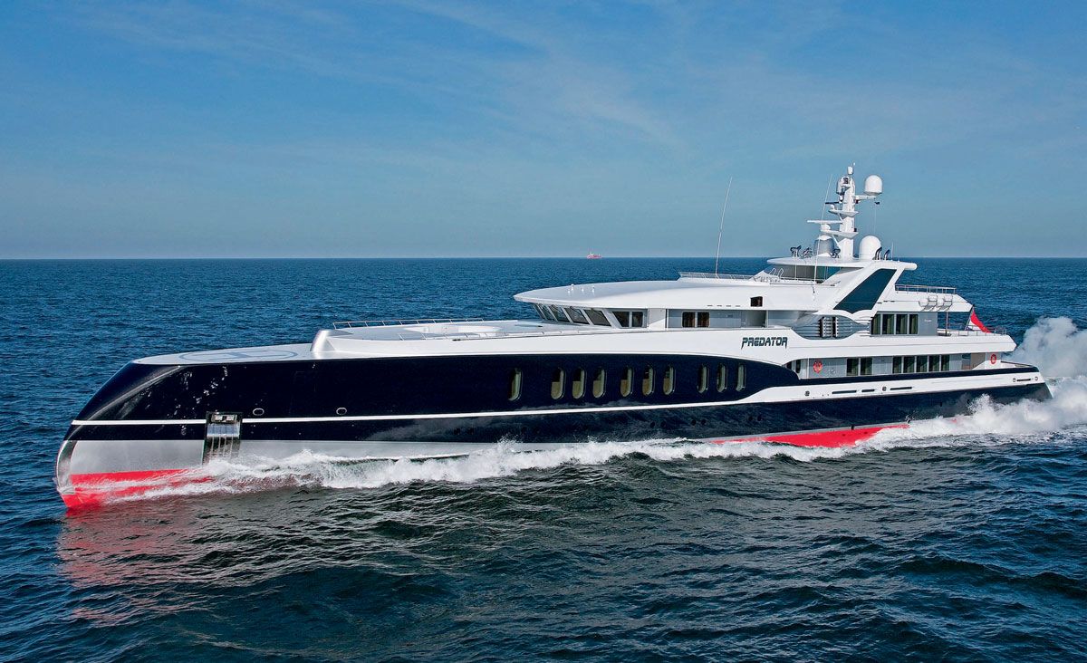 Lux Yachts 744
