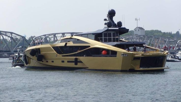 Lux Yachts 753
