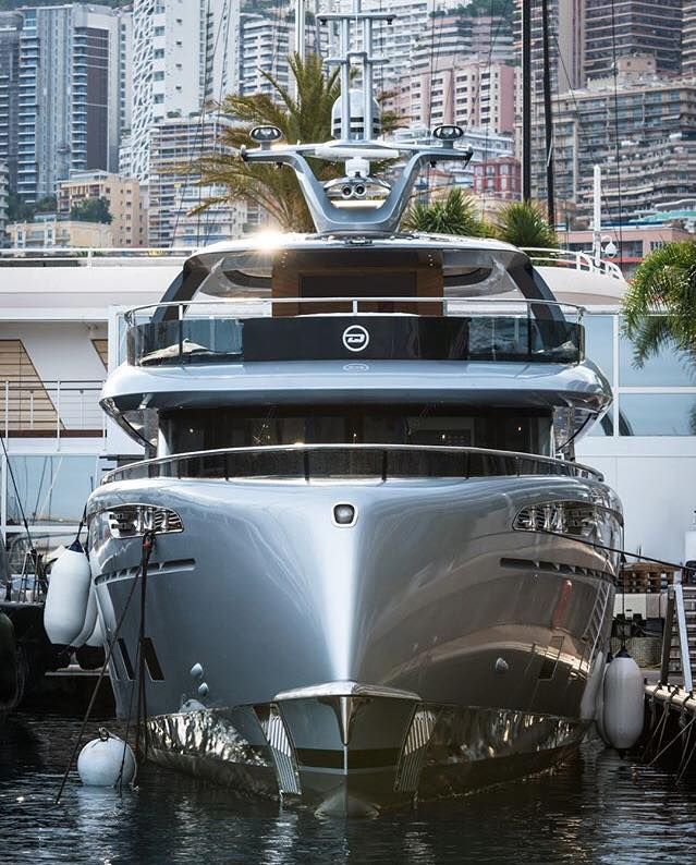 Lux Yachts 797