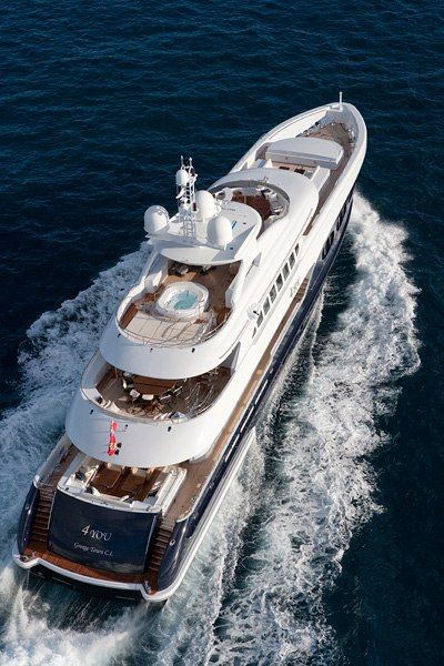 Lux Yachts 813