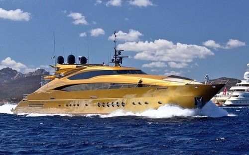 Lux Yachts 821