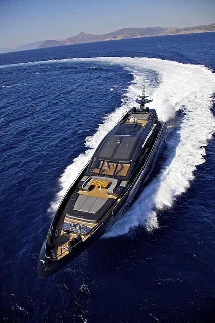 Lux Yachts 822