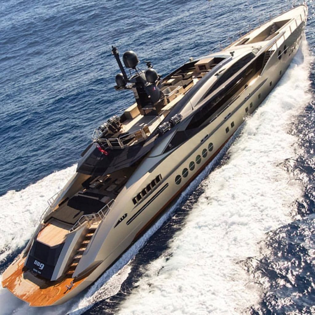 Lux Yachts 84