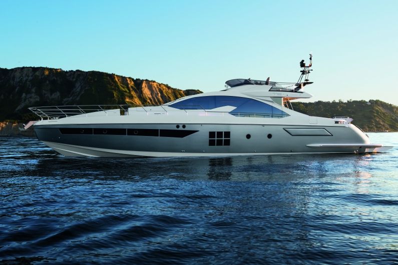 Lux Yachts 885