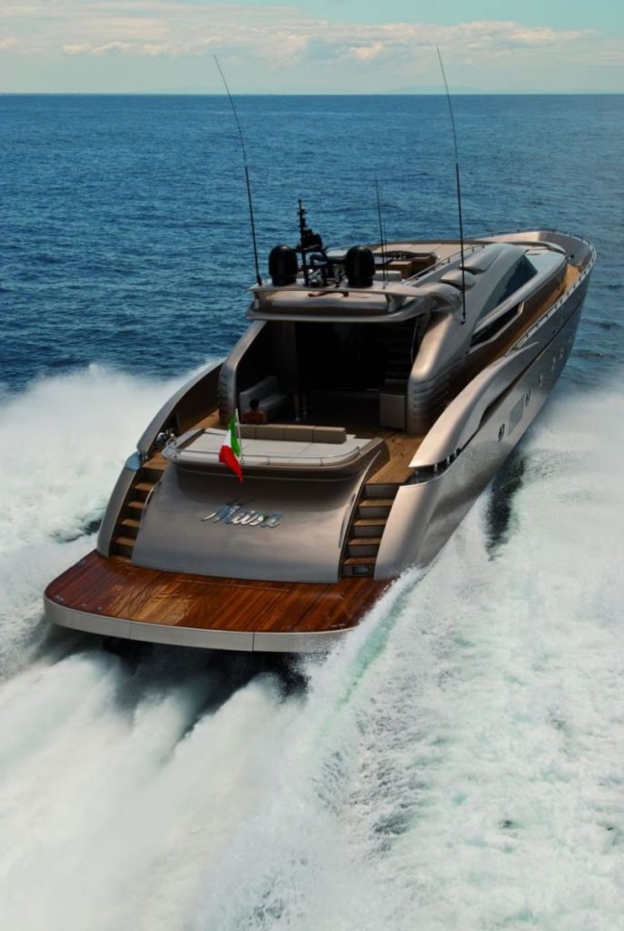 Lux Yachts 886