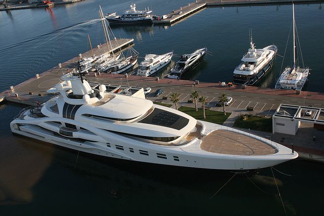 Lux Yachts 931
