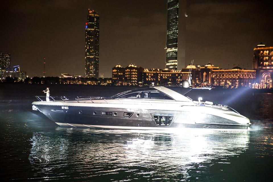 Lux Yachts 970