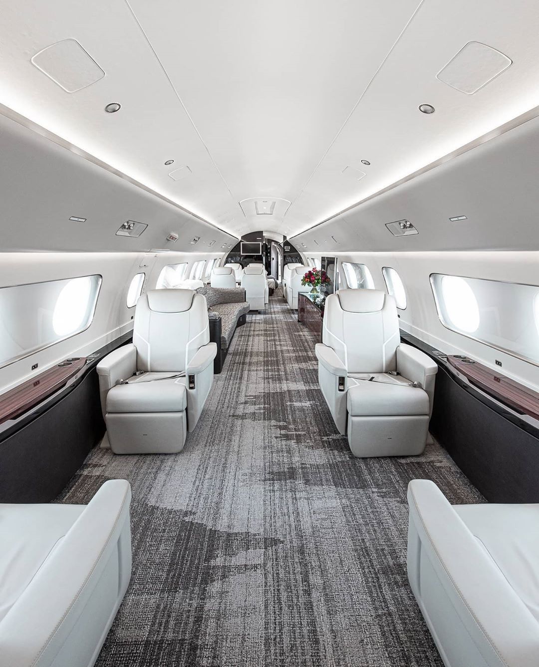 LuxJetsHelicopters 138