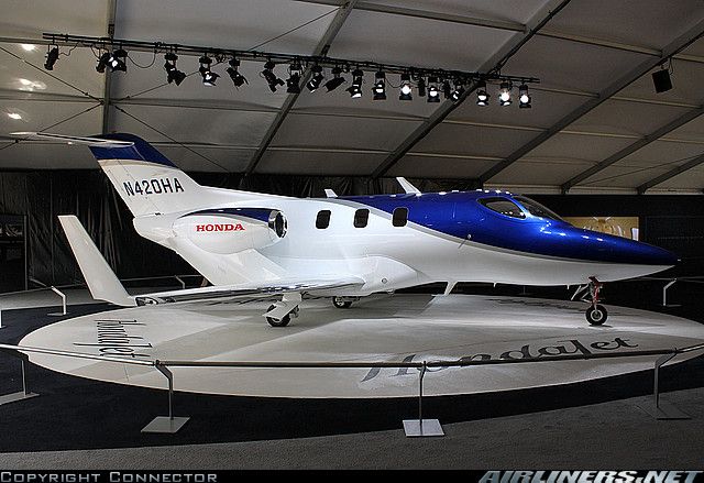 LuxJetsHelicopters 210