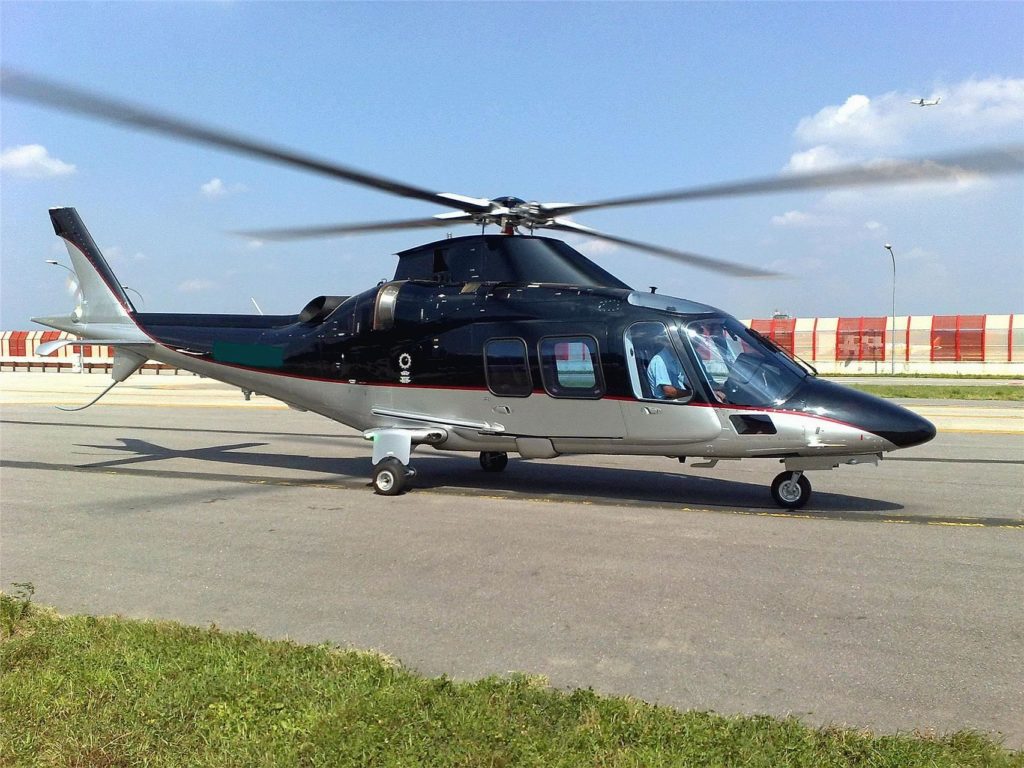 LuxJetsHelicopters 421
