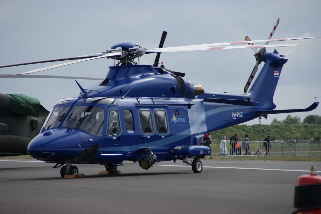 LuxJetsHelicopters 450