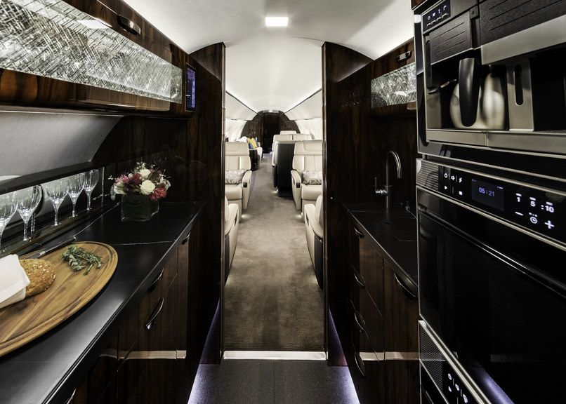 LuxJetsHelicopters 540