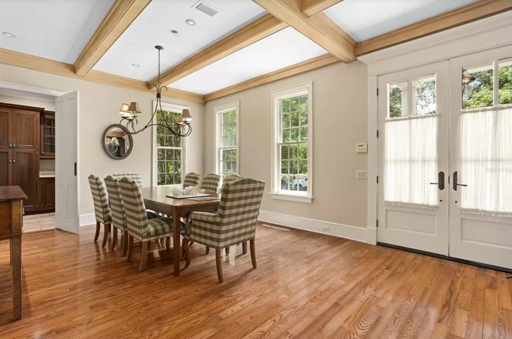 Luxury HomesCondos Rentals Hotels 10