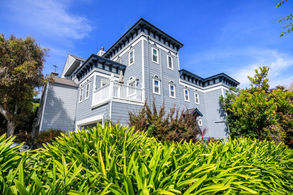 Luxury HomesCondos Rentals Hotels 116 scaled