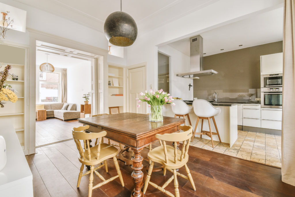 Luxury HomesCondos Rentals Hotels 129 scaled