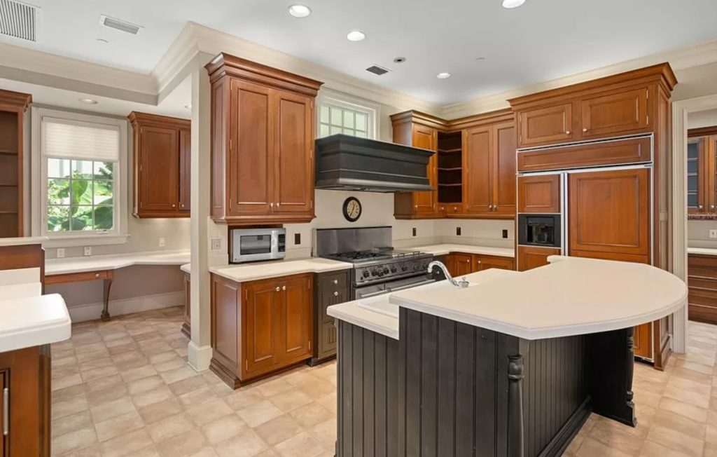 Luxury HomesCondos Rentals Hotels 16