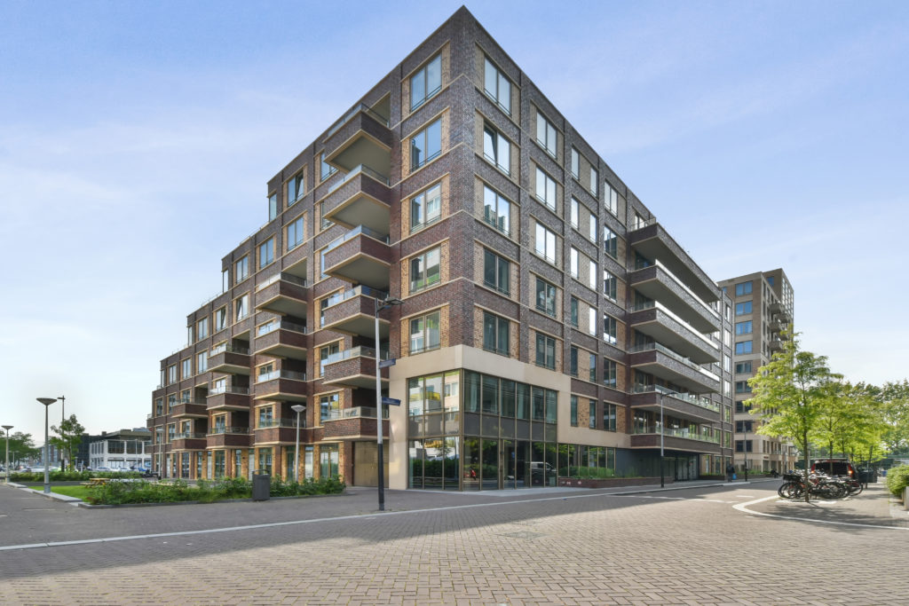 Luxury HomesCondos Rentals Hotels 195 scaled