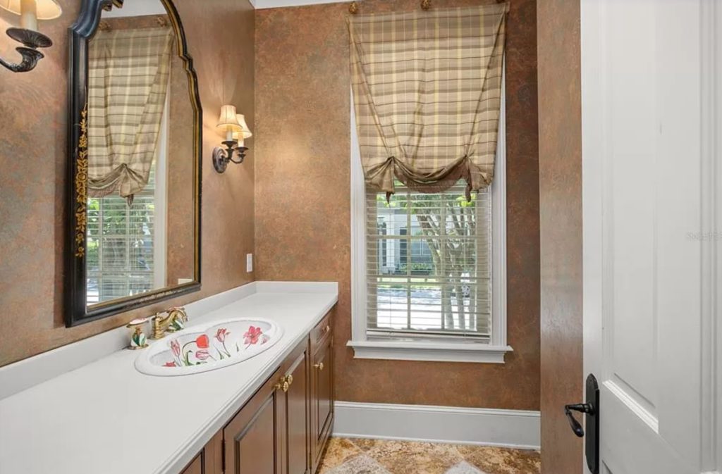 Luxury HomesCondos Rentals Hotels 200