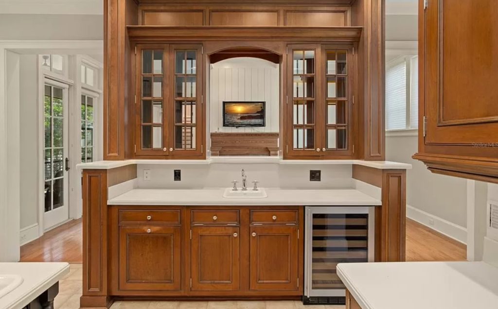 Luxury HomesCondos Rentals Hotels 23