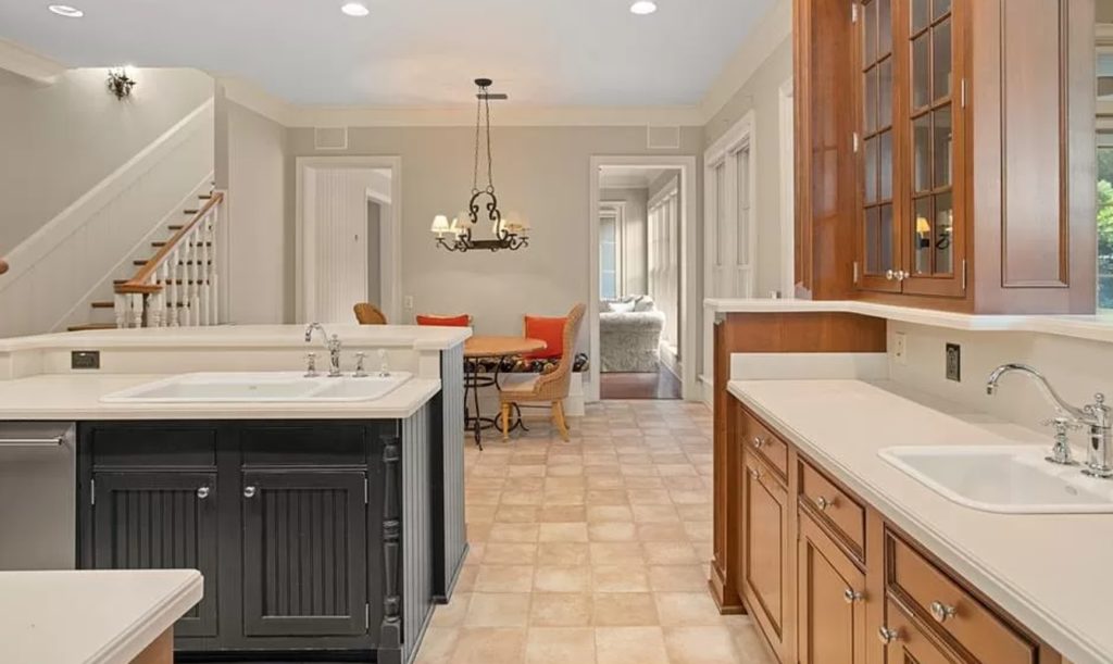 Luxury HomesCondos Rentals Hotels 25