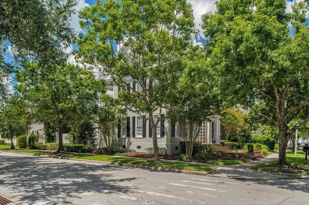 Luxury HomesCondos Rentals Hotels 26