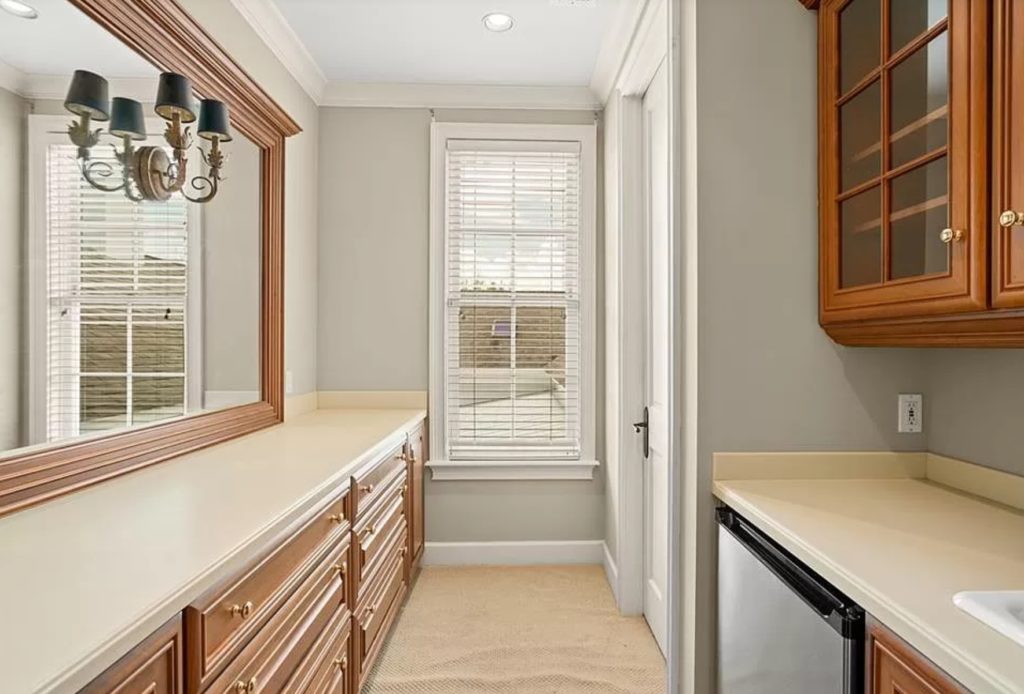 Luxury HomesCondos Rentals Hotels 27