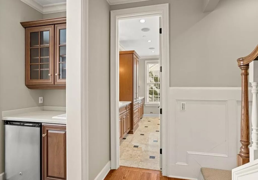 Luxury HomesCondos Rentals Hotels 28