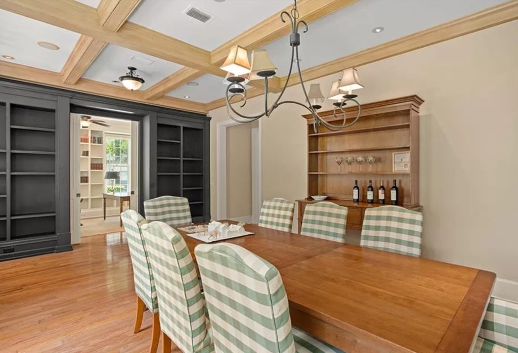 Luxury HomesCondos Rentals Hotels 3