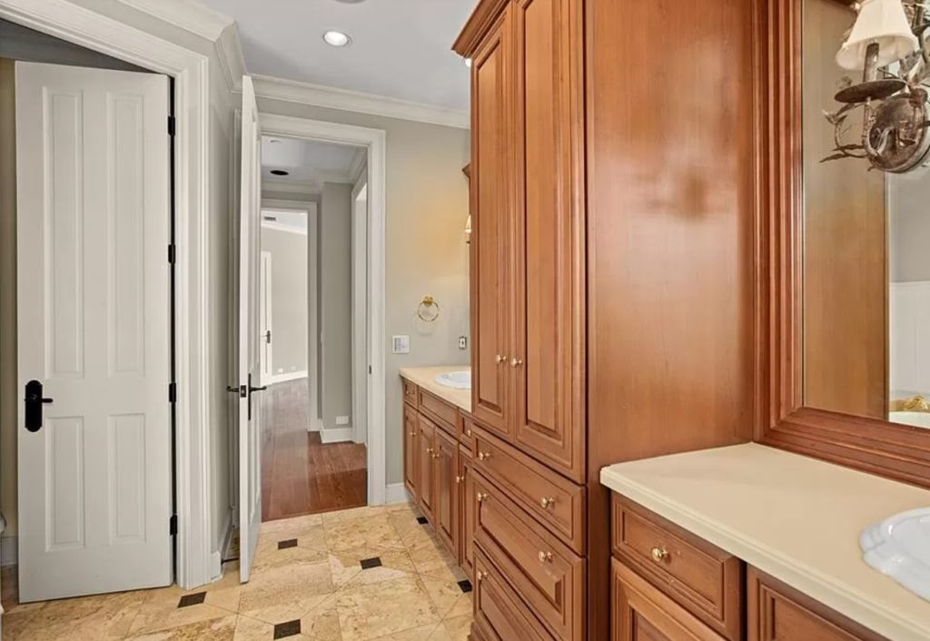 Luxury HomesCondos Rentals Hotels 30