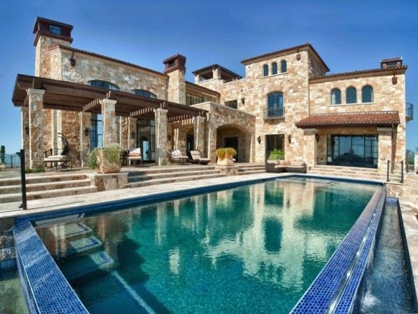 Luxury HomesCondos Rentals Hotels 374