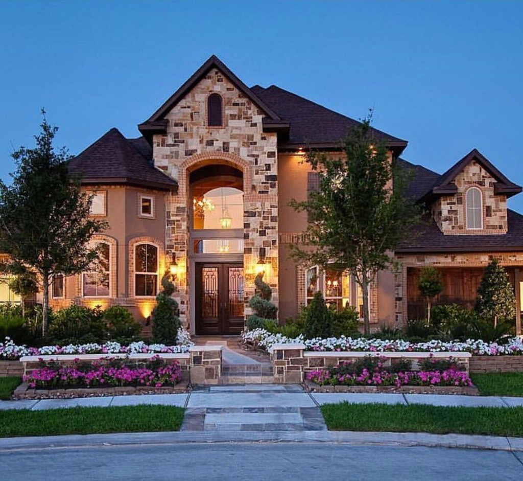 Luxury HomesCondos Rentals Hotels 380