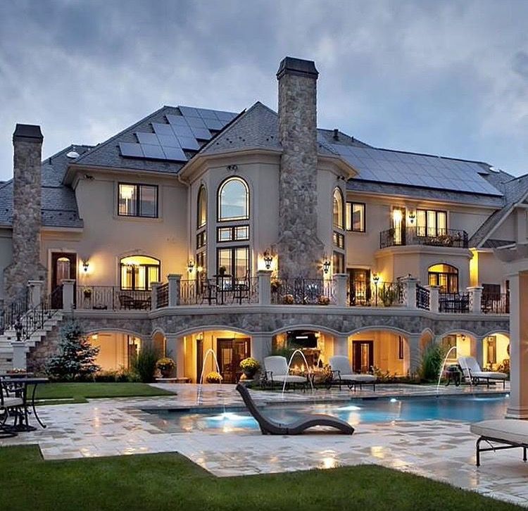 Luxury HomesCondos Rentals Hotels 391