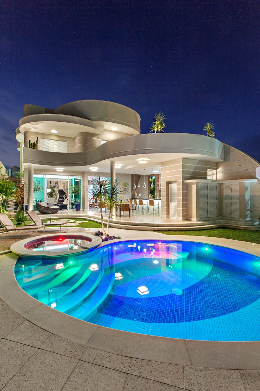 Luxury HomesCondos Rentals Hotels 420