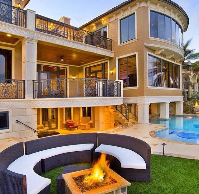 Luxury HomesCondos Rentals Hotels 442