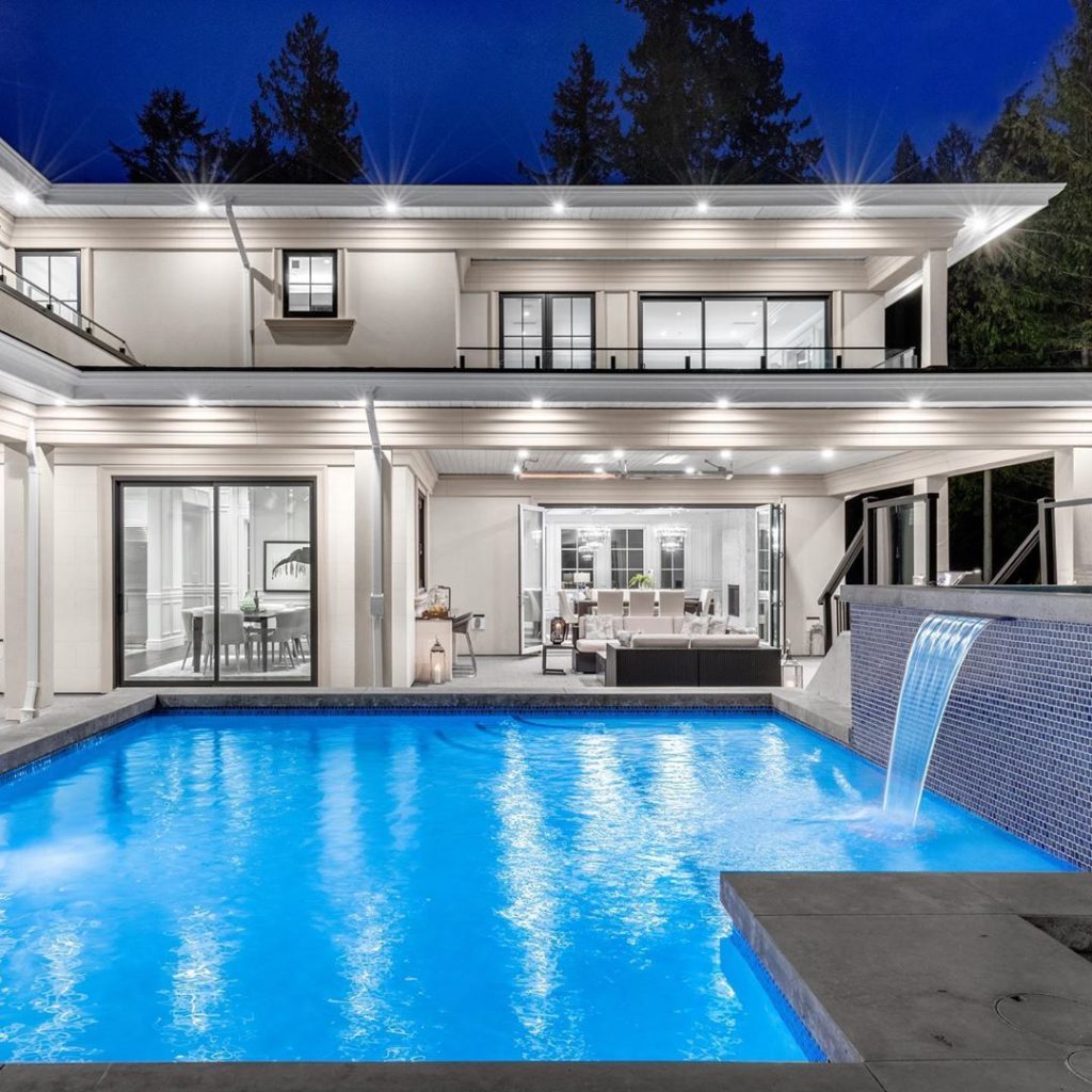 Luxury HomesCondos Rentals Hotels 462