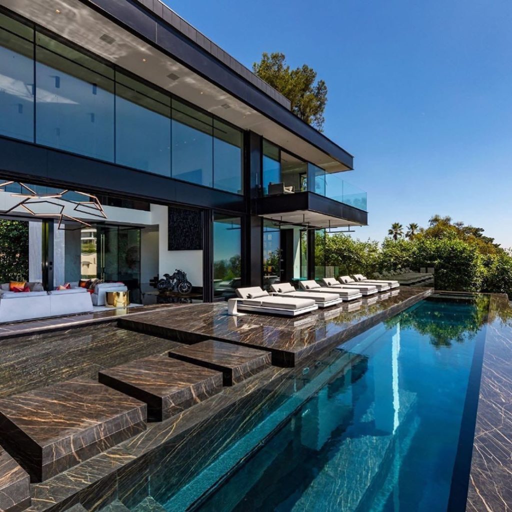 Luxury HomesCondos Rentals Hotels 468