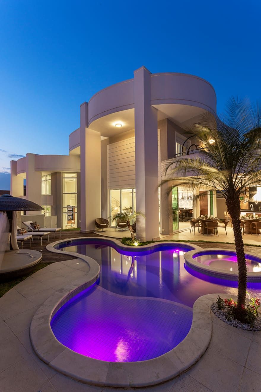 Luxury HomesCondos Rentals Hotels 475