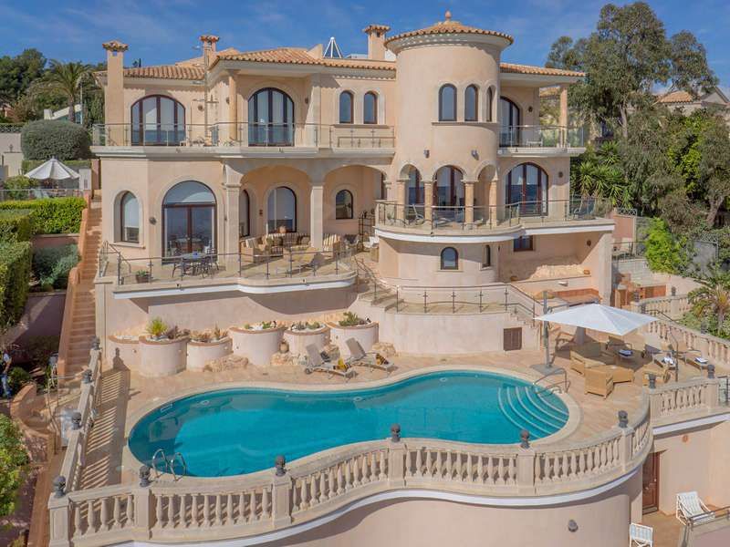 Luxury HomesCondos Rentals Hotels 540