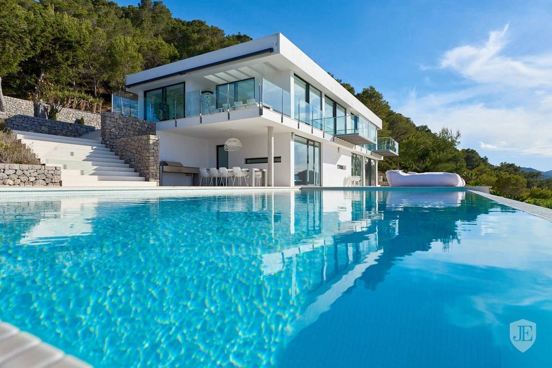 Luxury HomesCondos Rentals Hotels 542